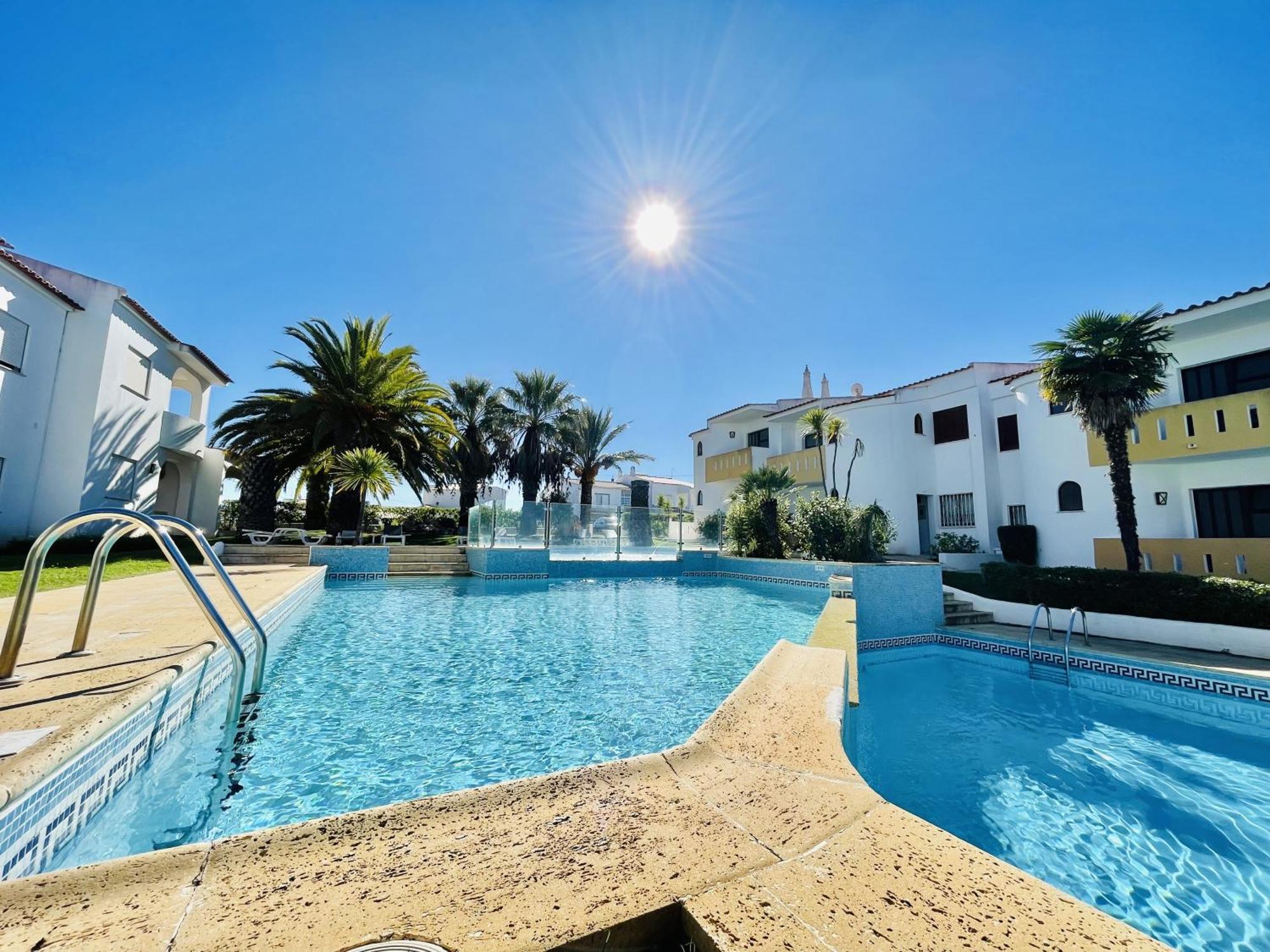 Lavanda - 2 Bedrooms - 3 Level Pool - Garden - Beach 1Km エストンバル エクステリア 写真